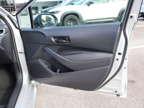 Used 2024 Toyota Corolla LE image 9