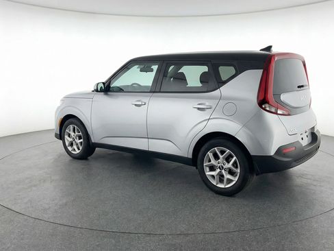 Used 2025 Kia Soul LX w/ LX Technology Package image 6