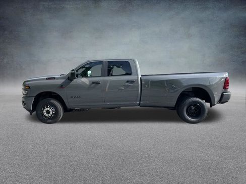 New 2026 RAM 3500 Big Horn AWD/4WD image 5