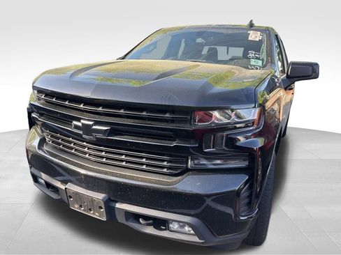 Used 2022 Chevrolet Silverado 1500 RST image 2