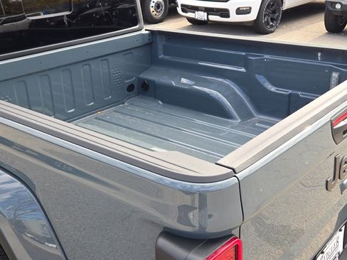 New 2026 Jeep Gladiator Sport image 16