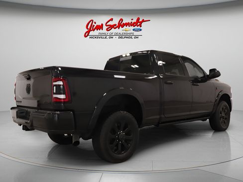 Used 2021 RAM 3500 Laramie w/ Night Edition AWD/4WD image 9
