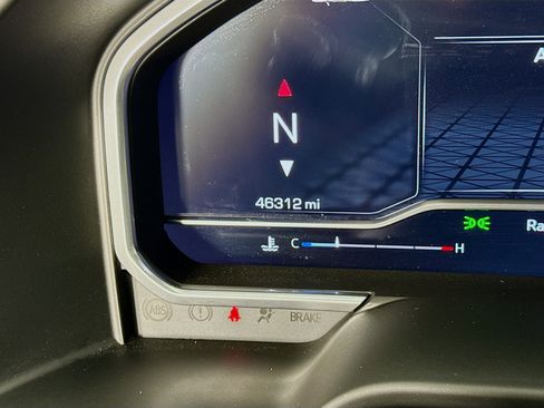 Used 2024 GMC Sierra 2500 Denali w/ Denali Reserve Package image 12