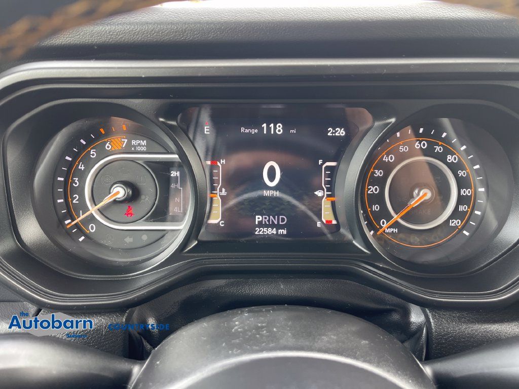 Used 2024 Jeep Wrangler Unlimited Sahara w/ Technology Group AWD/4WD image 13