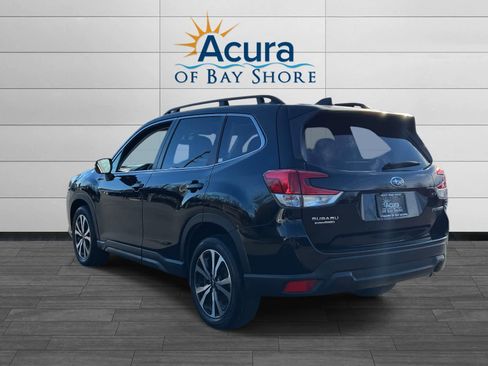 Used 2022 Subaru Forester Limited image 4