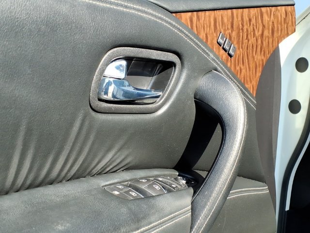 Used 2017 Nissan Armada SL AWD/4WD image 15