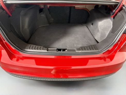 Used 2017 Ford Focus SE FWD image 34