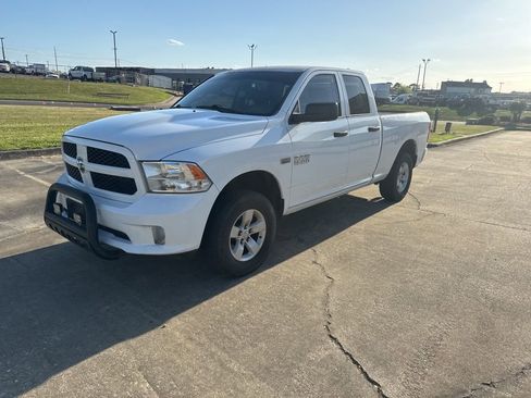 Used 2017 RAM 1500 Express image 6
