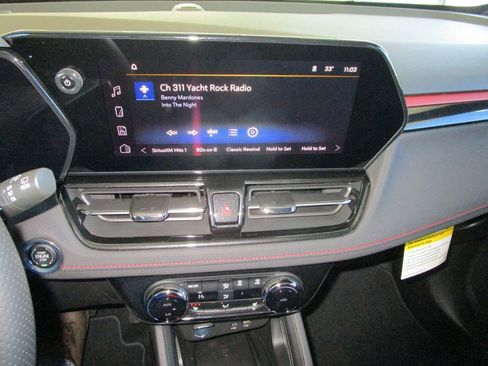 New 2026 Chevrolet TrailBlazer RS w/ Convenience Package FWD image 31