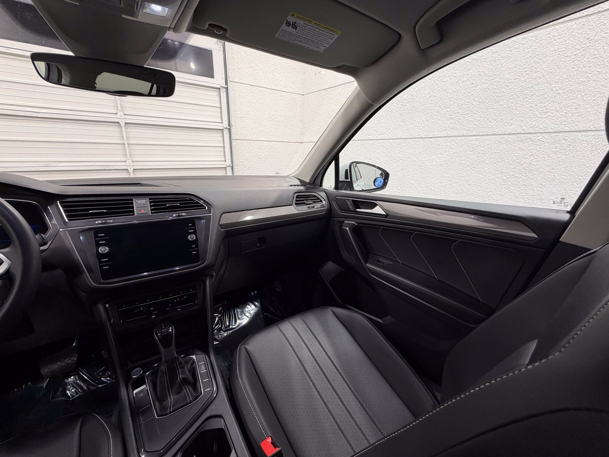 Used 2023 Volkswagen Tiguan SE FWD image 31