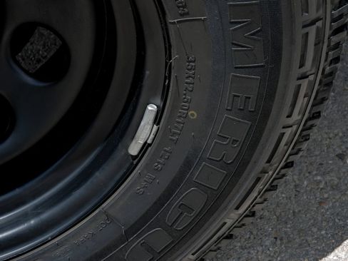 Used 2018 Jeep Wrangler Sport AWD/4WD image 54
