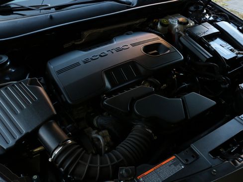 Used 2011 Buick Regal CXL w/ RL3 Preferred Equipment Group image 40