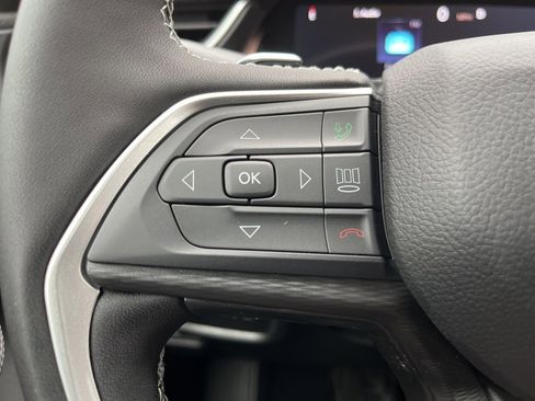 New 2025 Jeep Grand Cherokee L Altitude image 30