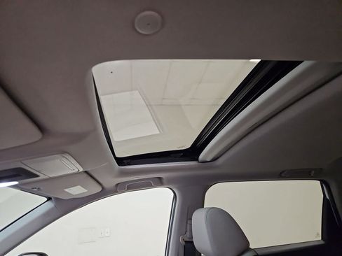 Certified 2024 Honda CR-V EX image 3