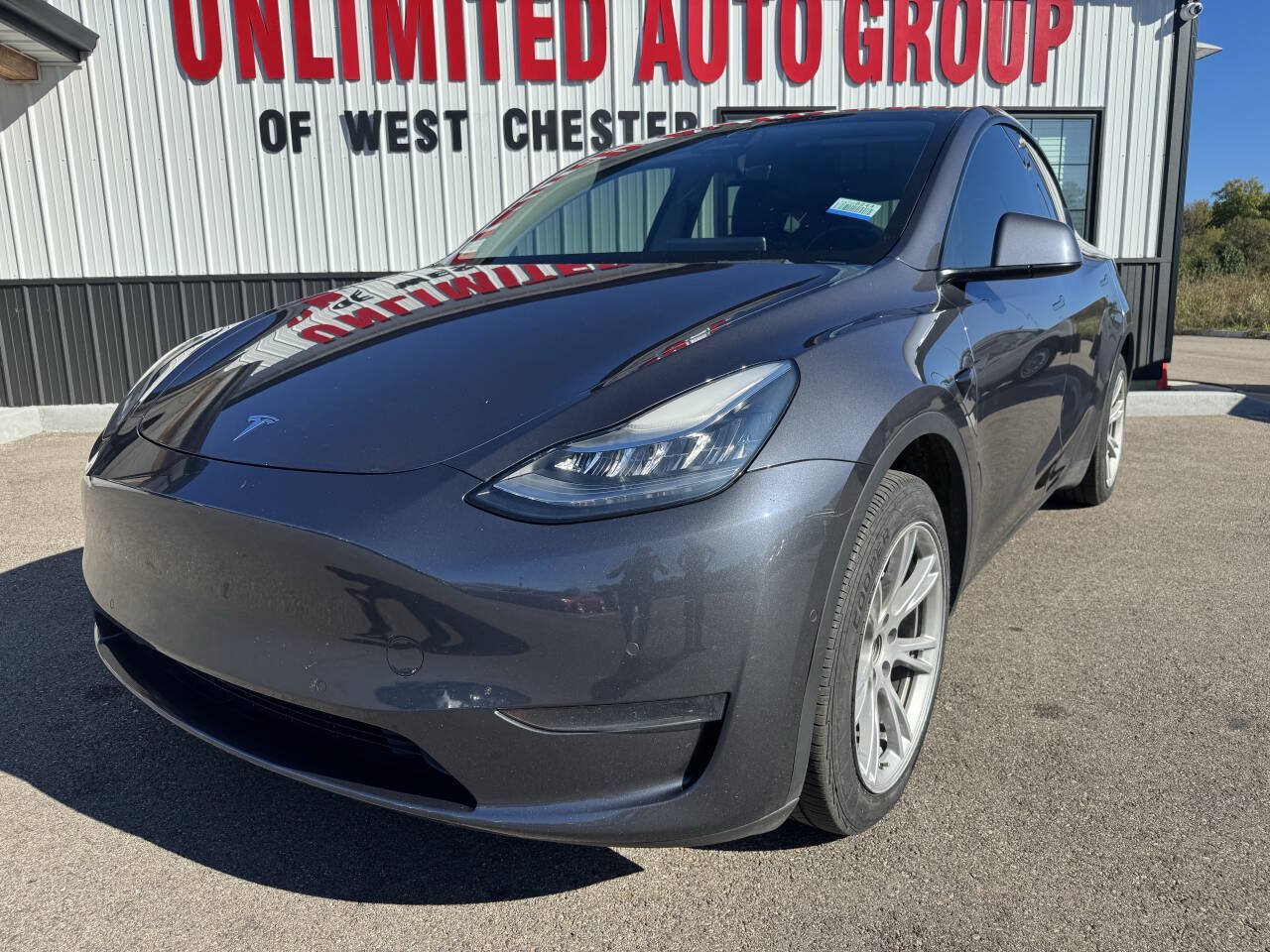 Used 2020 Tesla Model Y Long Range AWD/4WD image 2