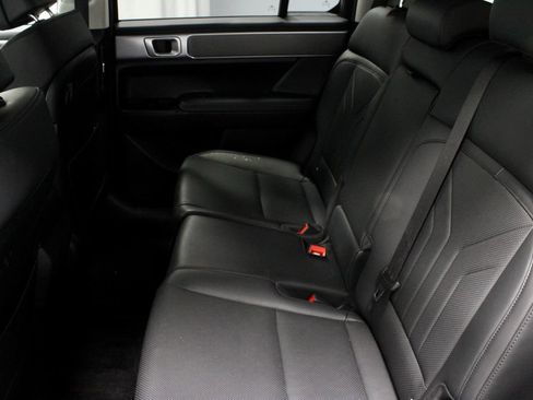 Used 2025 Hyundai Santa Fe SEL FWD image 22