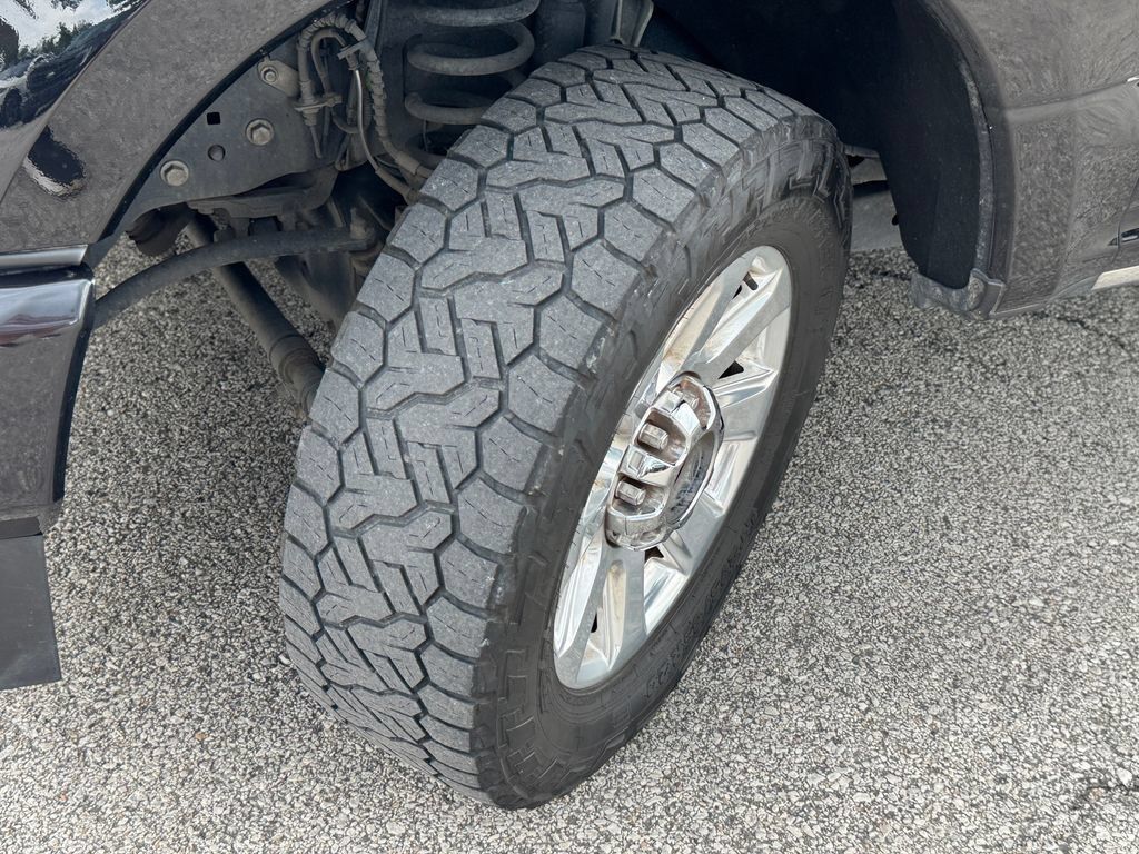 Used 2022 Ford F350 Platinum AWD/4WD image 41