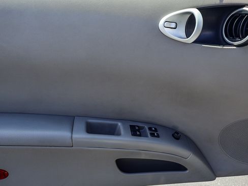 Used 2003 Nissan 350Z Touring RWD image 8