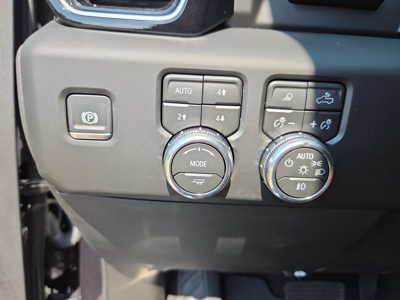 Used 2026 GMC Sierra 1500 Denali AWD/4WD image 18
