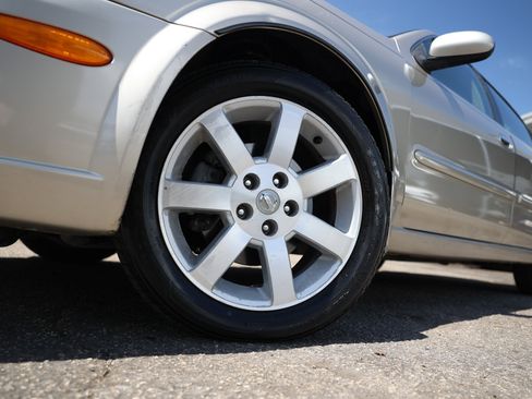 Used 2002 Nissan Maxima GLE FWD image 30