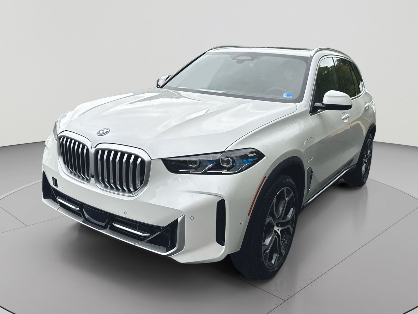 New 2026 BMW X5 xDrive50e AWD/4WD image 5