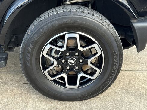 Used 2023 Ford Bronco Outer Banks image 13