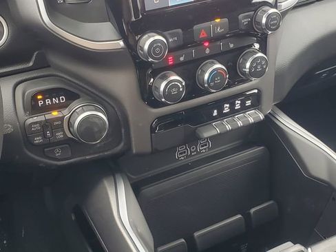 New 2026 RAM 1500 4x4 Crew Cab image 13