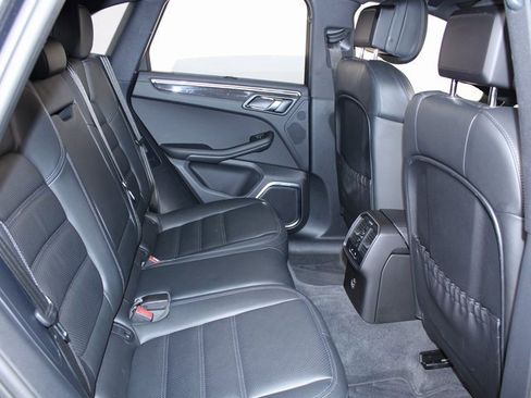 Used 2024 Porsche Macan GTS image 26