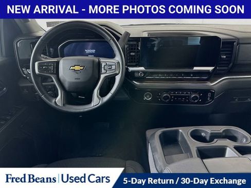 Used 2024 Chevrolet Silverado 1500 LT image 23