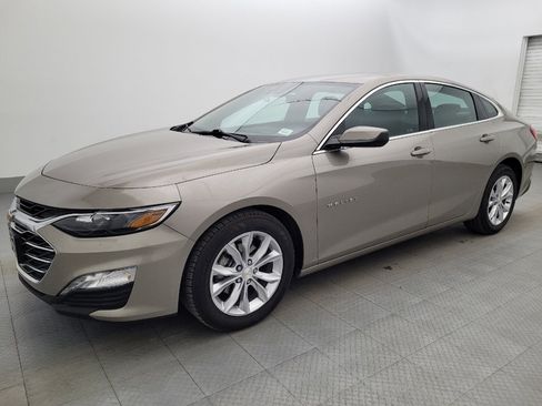 Used 2024 Chevrolet Malibu LT FWD image 2