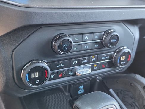 Used 2025 Ford Bronco Badlands AWD/4WD image 20