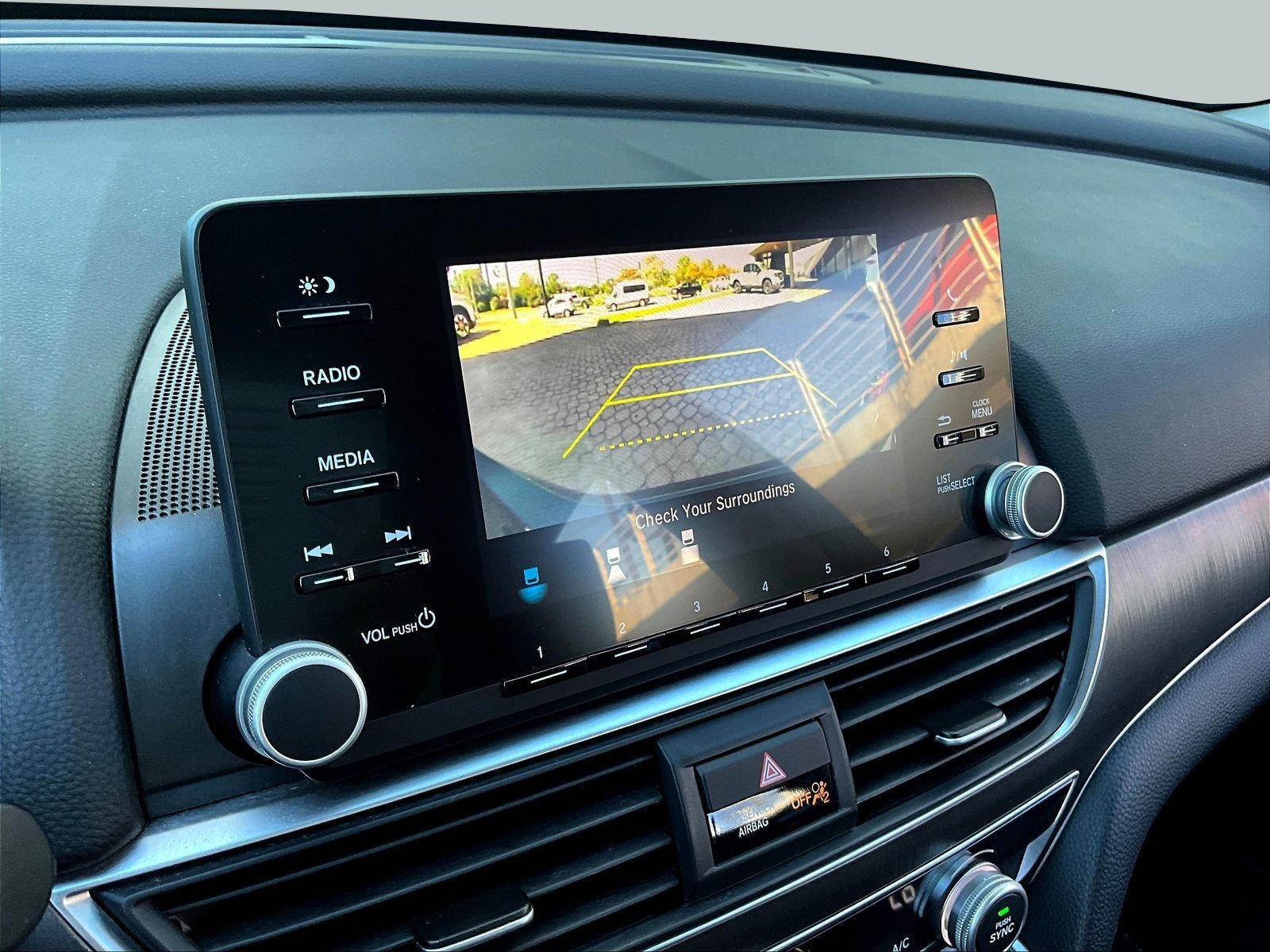 Used 2018 Honda Accord LX image 13