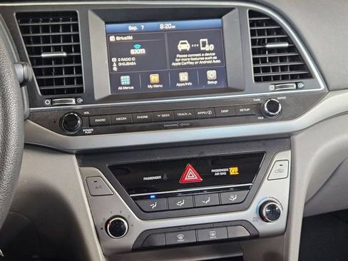 Used 2018 Hyundai Elantra SEL FWD image 8