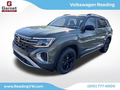New 2026 Volkswagen Atlas Peak Edition image 1