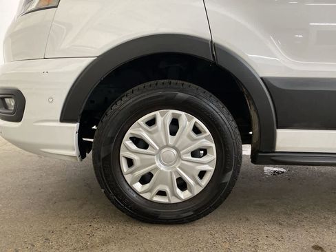 Used 2023 Ford Transit 350 XLT image 12