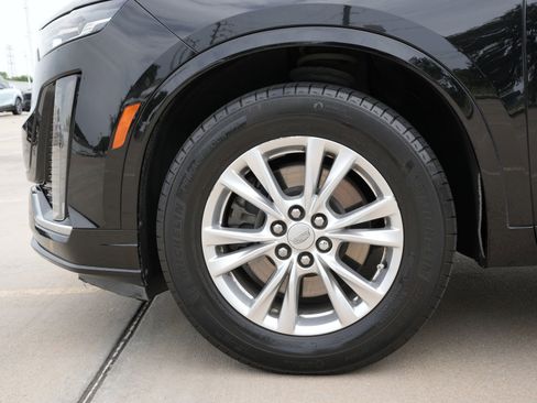 Used 2024 Cadillac XT6 Luxury FWD image 29