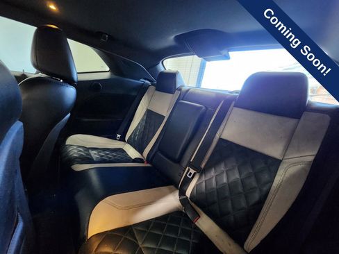 Used 2016 Dodge Challenger R/T Plus image 18