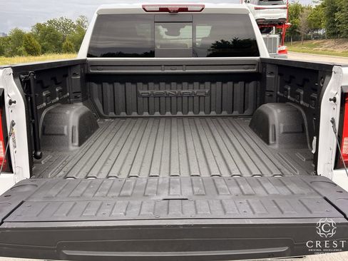 Used 2023 GMC Sierra 1500 Denali w/ Technology Package AWD/4WD image 31