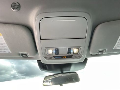 Used 2022 Ford Explorer XLT w/ Equipment Group 202A image 25