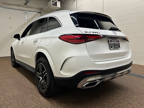 Used 2025 Mercedes-Benz GLC 350e 4MATIC image 4