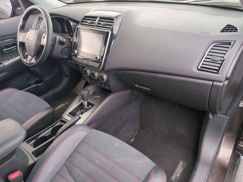 Used 2025 Mitsubishi Outlander Sport SE AWD/4WD image 25