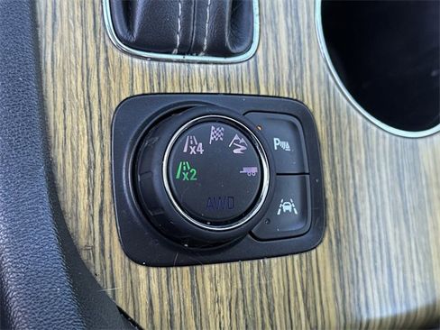 Used 2018 GMC Acadia Denali w/ Technology Package image 32