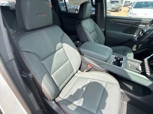 New 2026 GMC Acadia AT4 w/ Super Cruise Package AWD/4WD image 40