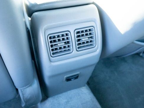 Used 2000 Toyota Avalon XLS image 30