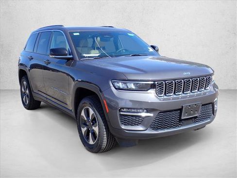 Used 2024 Jeep Grand Cherokee Limited 4xe AWD/4WD image 4