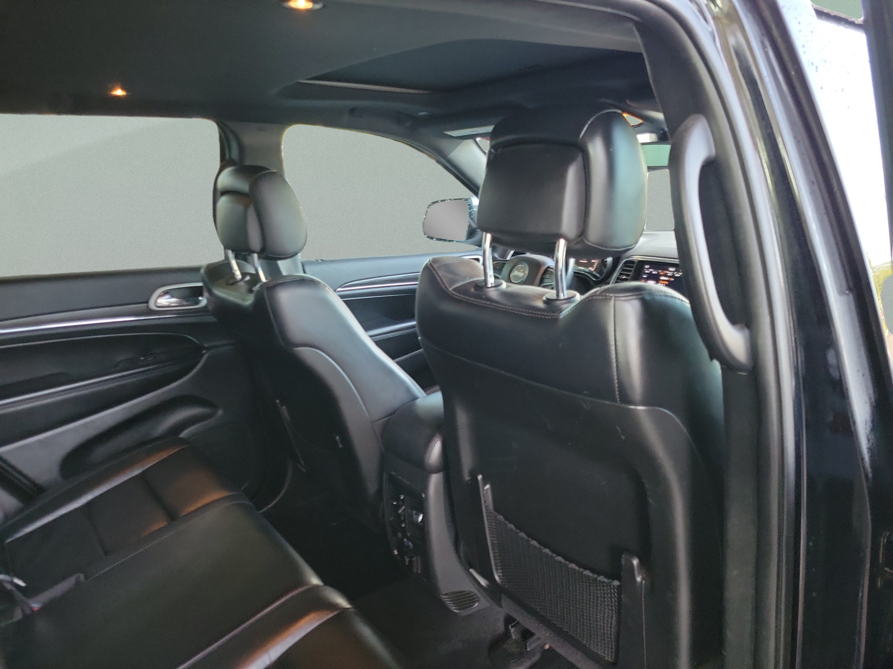 Used 2022 Jeep Grand Cherokee Limited AWD/4WD image 30