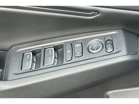 Used 2025 Honda Accord EX-L image 12