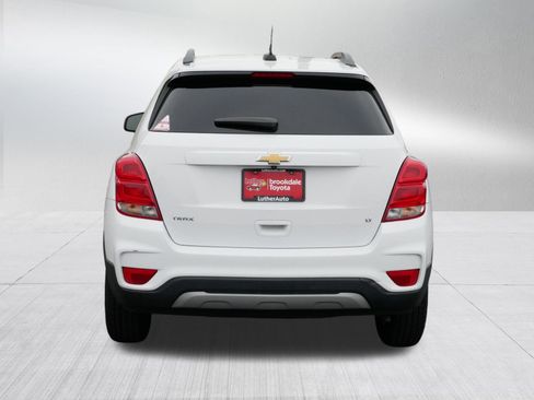 Used 2019 Chevrolet Trax LT w/ LPO, Cargo Package image 6