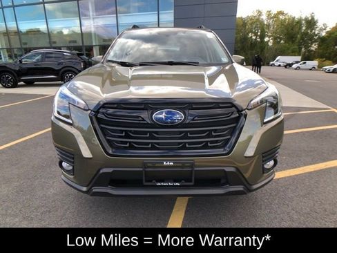 Used 2023 Subaru Forester Premium image 9