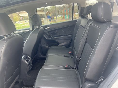 Certified 2023 Volkswagen Tiguan SE w/ Panoramic Sunroof Package image 30